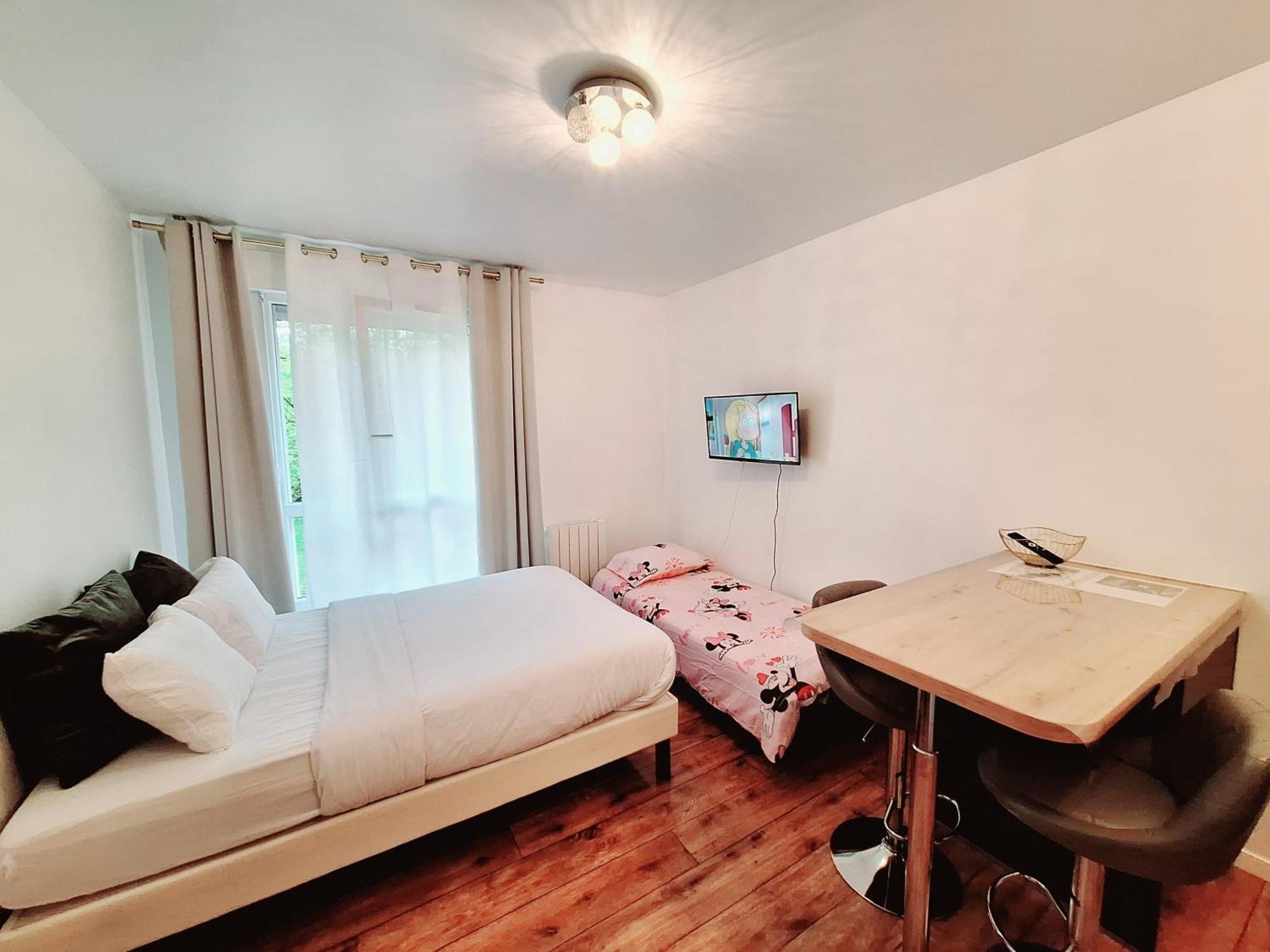 Studio Alpha - 2Min By Train To Disneyland Or 20Min Walk - 5Min Walk To "Val D'Europe" Station Μοντεβρέν Εξωτερικό φωτογραφία